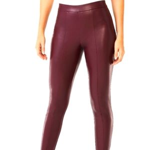 Sofia Vergara faux leather jeggings